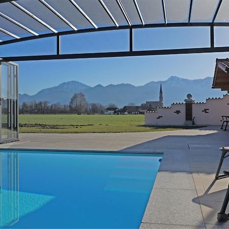 Alluring Holiday Home In Ubersee With Whirlpool Bagian luar foto