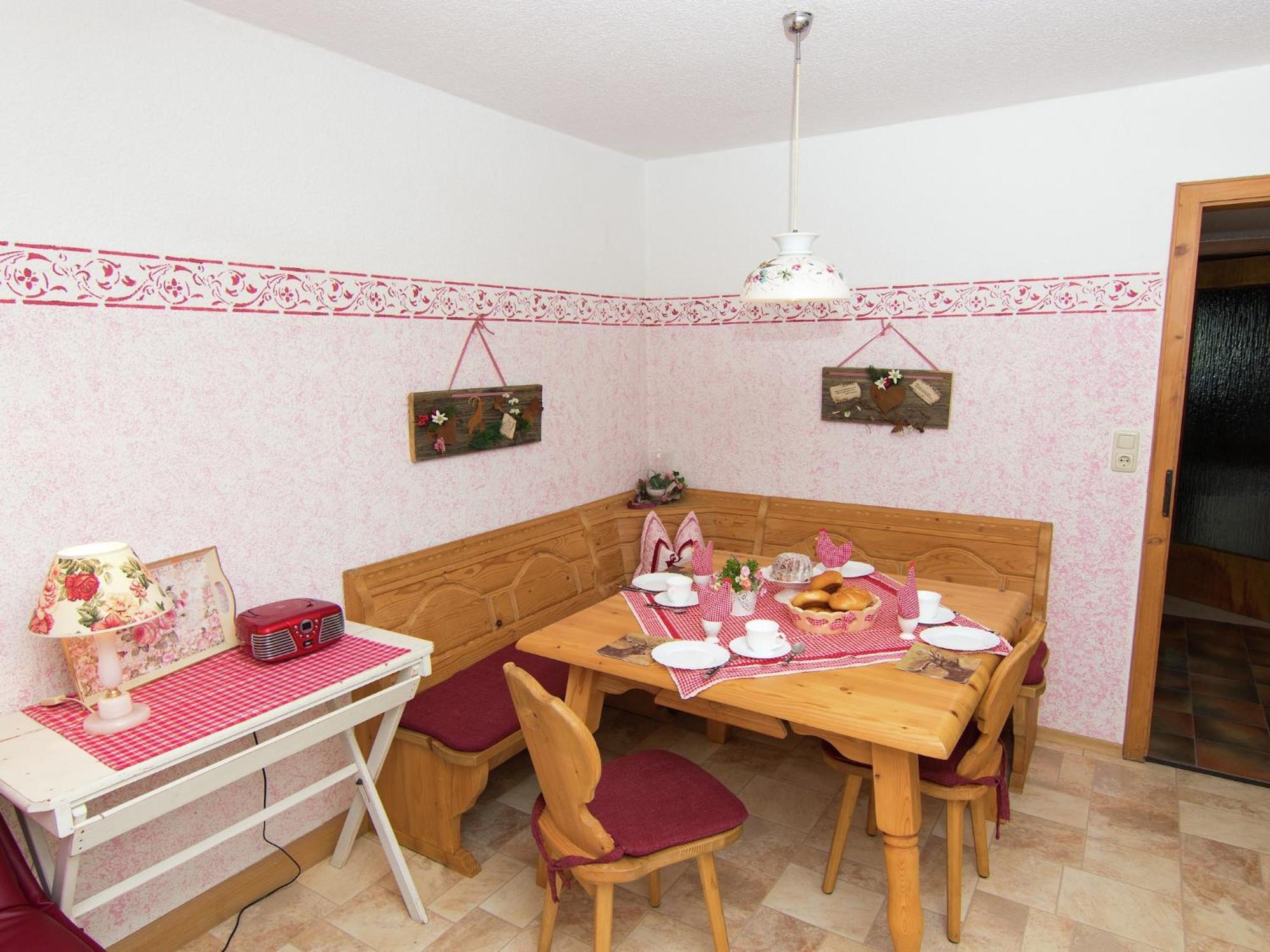 Alluring Holiday Home In Ubersee With Whirlpool Bagian luar foto