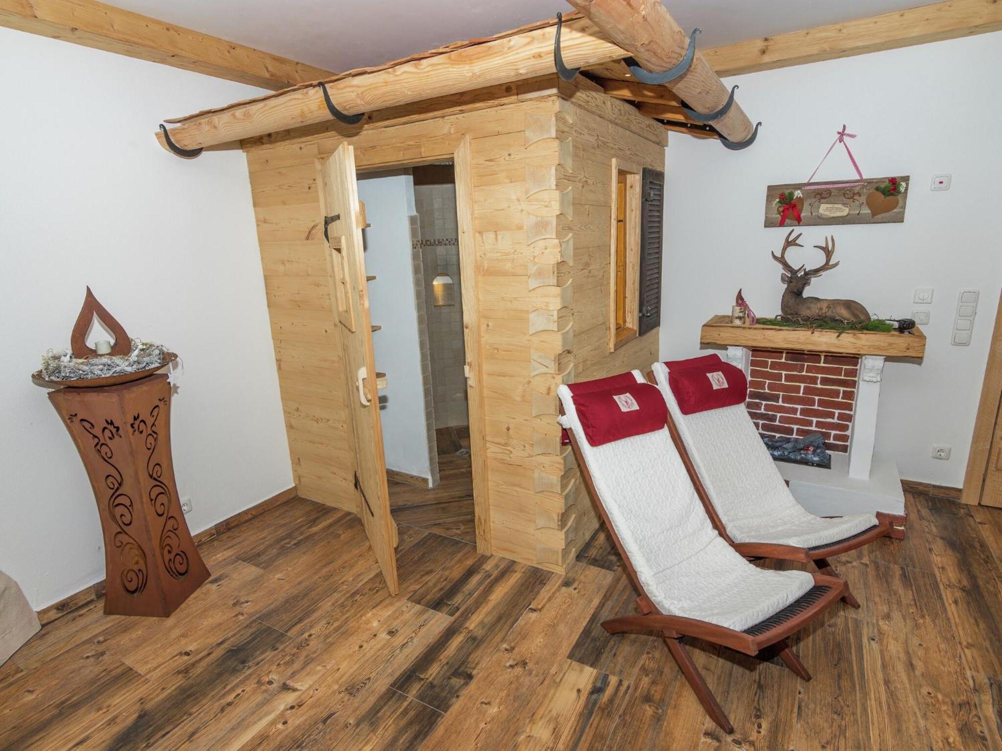 Alluring Holiday Home In Ubersee With Whirlpool Bagian luar foto