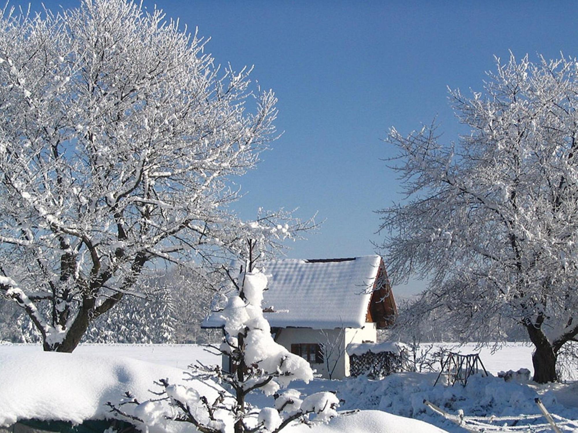 Alluring Holiday Home In Ubersee With Whirlpool Bagian luar foto