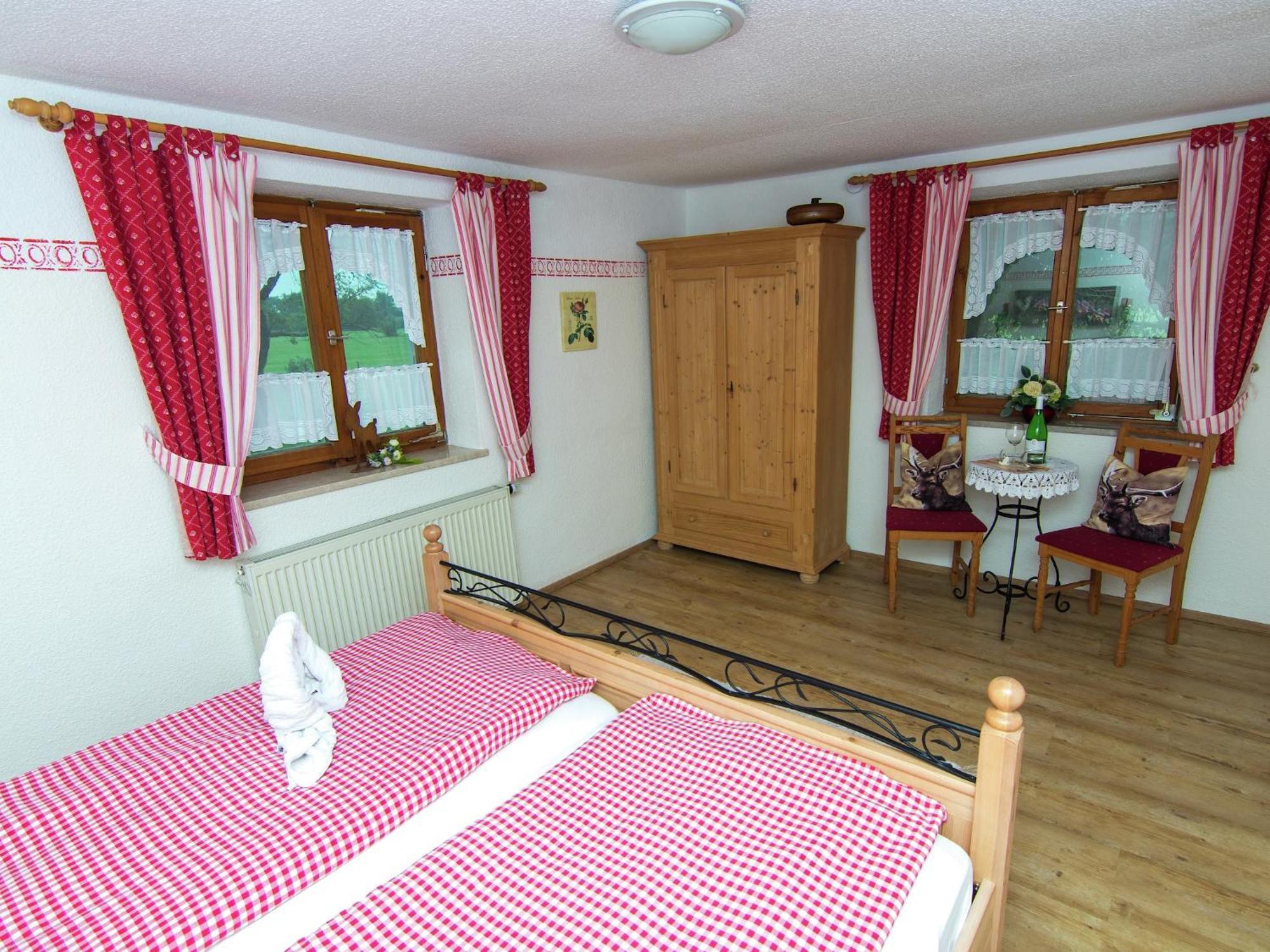 Alluring Holiday Home In Ubersee With Whirlpool Bagian luar foto
