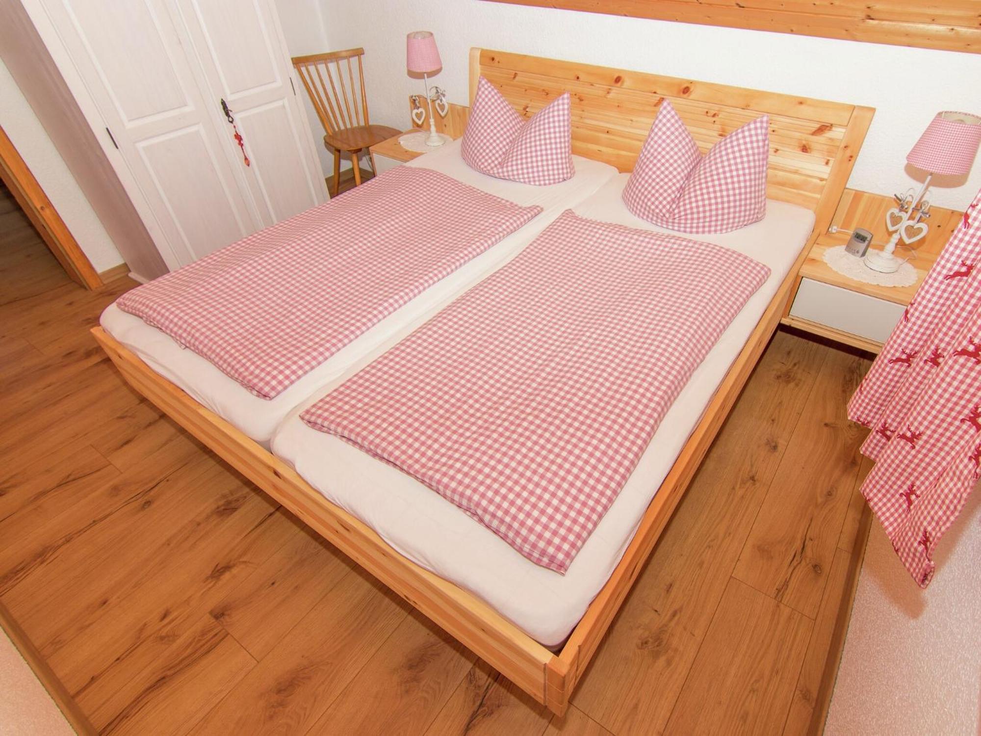 Alluring Holiday Home In Ubersee With Whirlpool Bagian luar foto