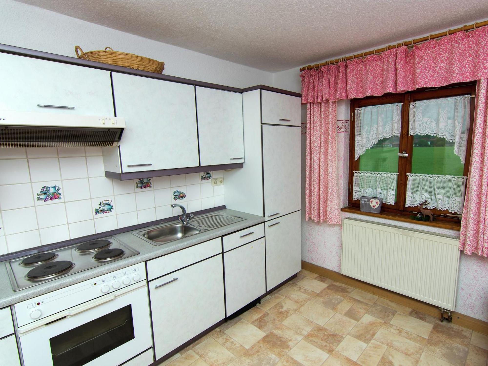 Alluring Holiday Home In Ubersee With Whirlpool Bagian luar foto