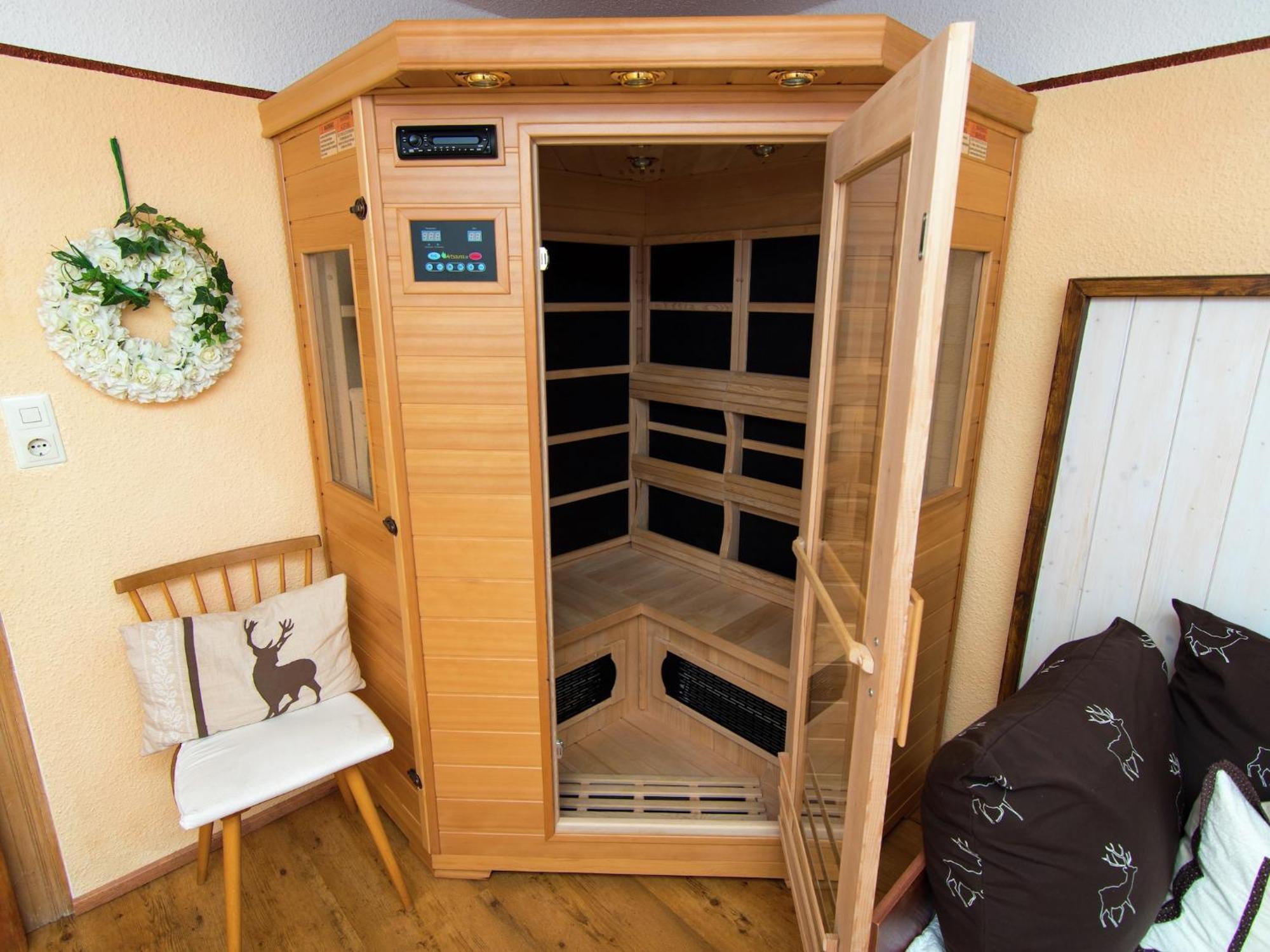 Alluring Holiday Home In Ubersee With Whirlpool Bagian luar foto