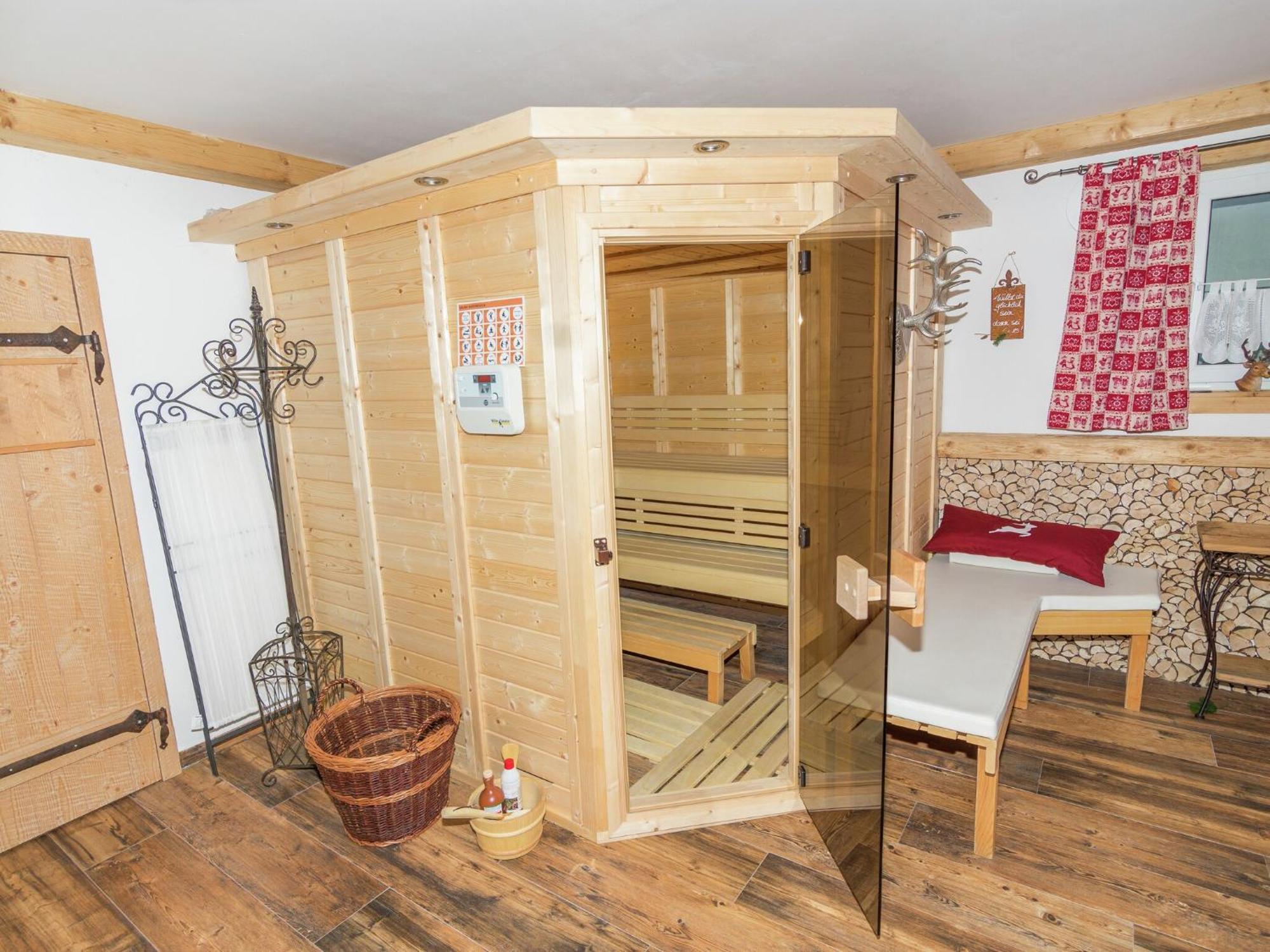 Alluring Holiday Home In Ubersee With Whirlpool Bagian luar foto