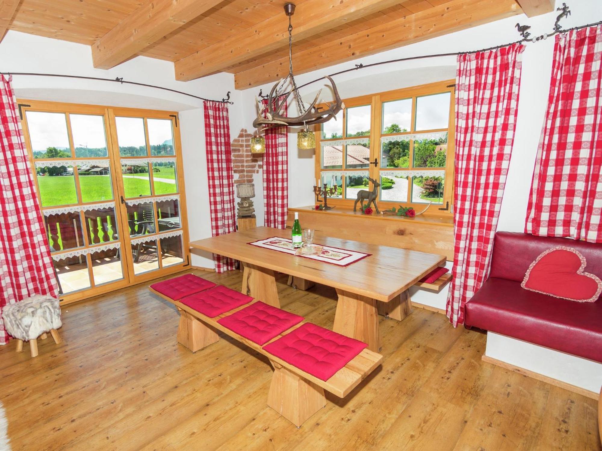 Alluring Holiday Home In Ubersee With Whirlpool Bagian luar foto