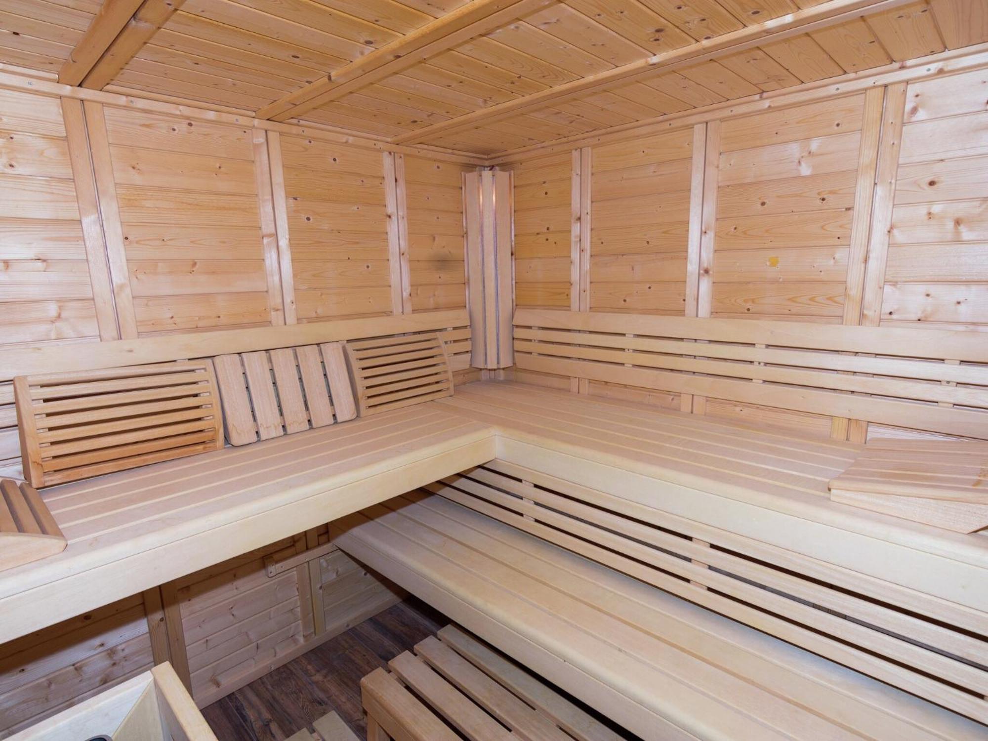 Alluring Holiday Home In Ubersee With Whirlpool Bagian luar foto