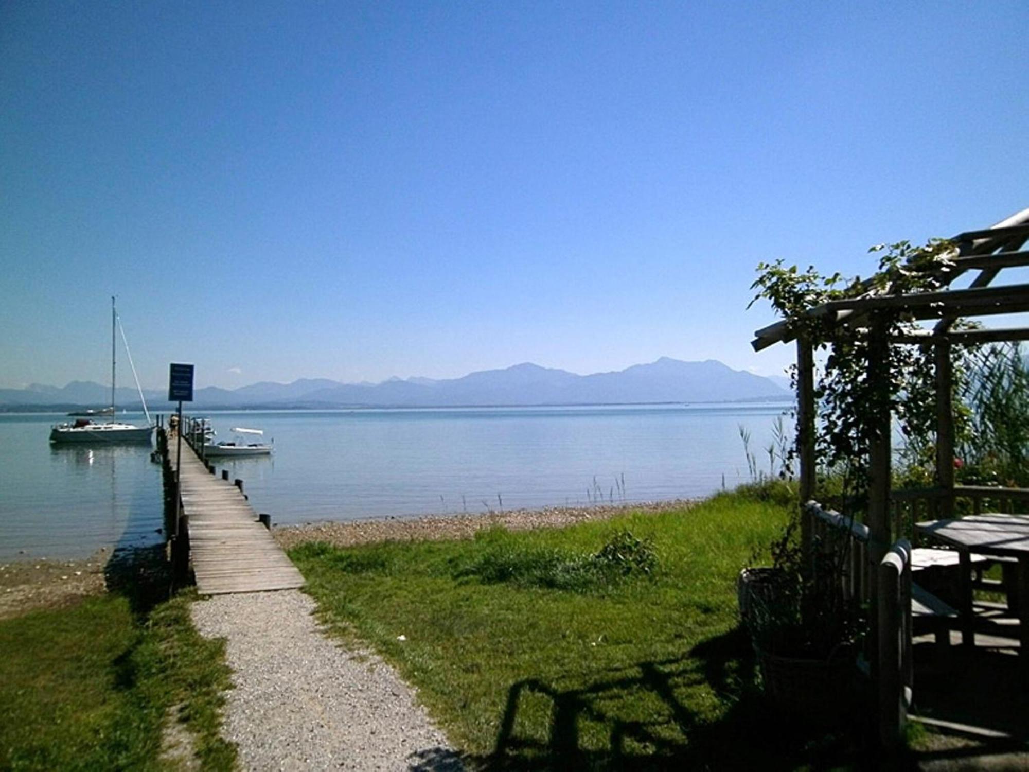 Alluring Holiday Home In Ubersee With Whirlpool Bagian luar foto