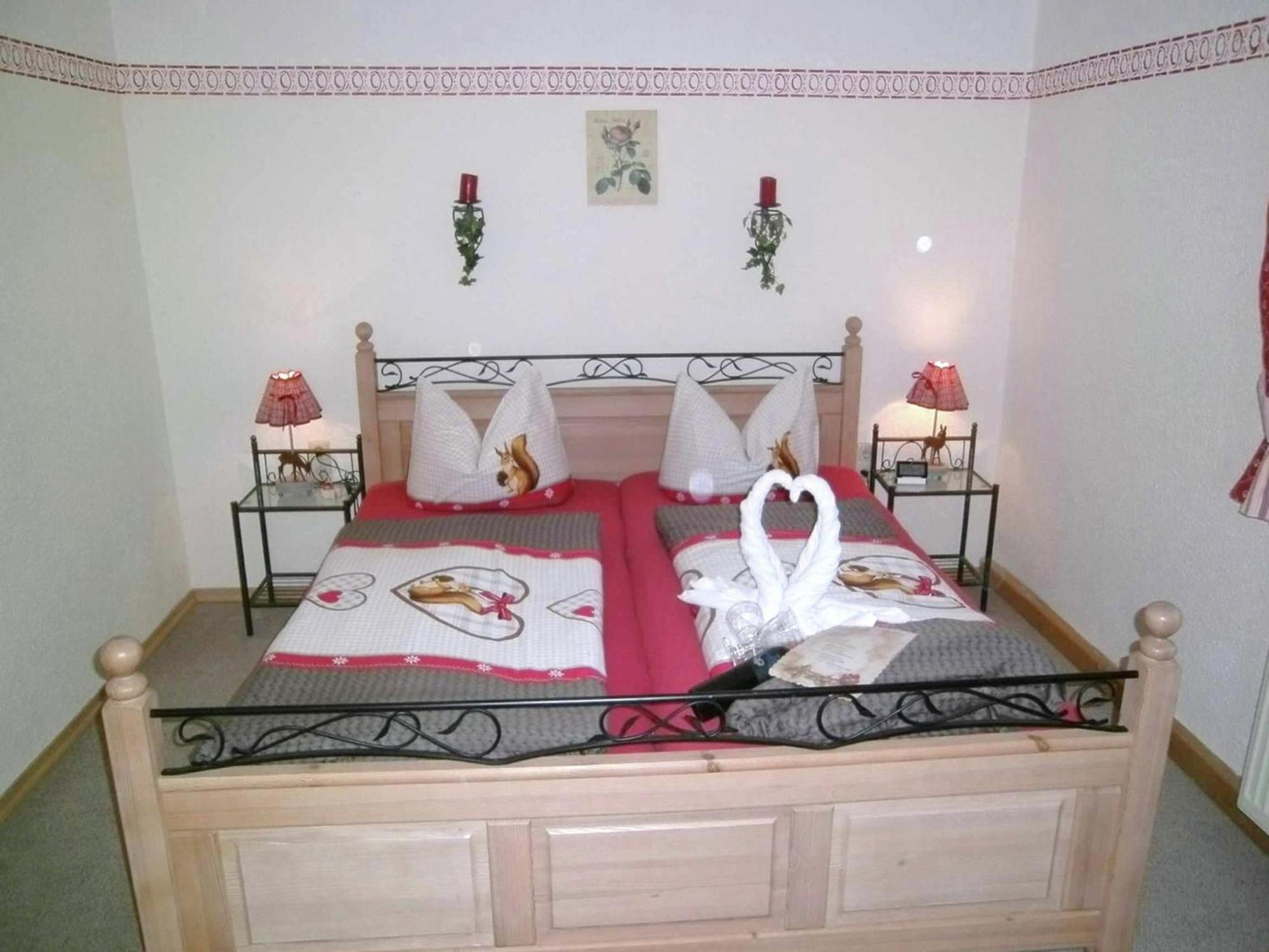 Alluring Holiday Home In Ubersee With Whirlpool Bagian luar foto