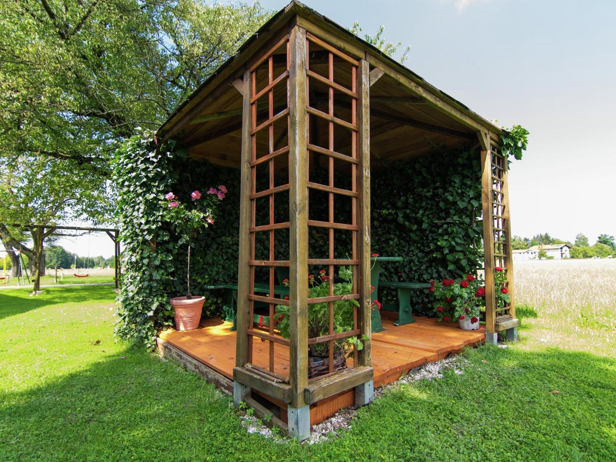 Alluring Holiday Home In Ubersee With Whirlpool Bagian luar foto