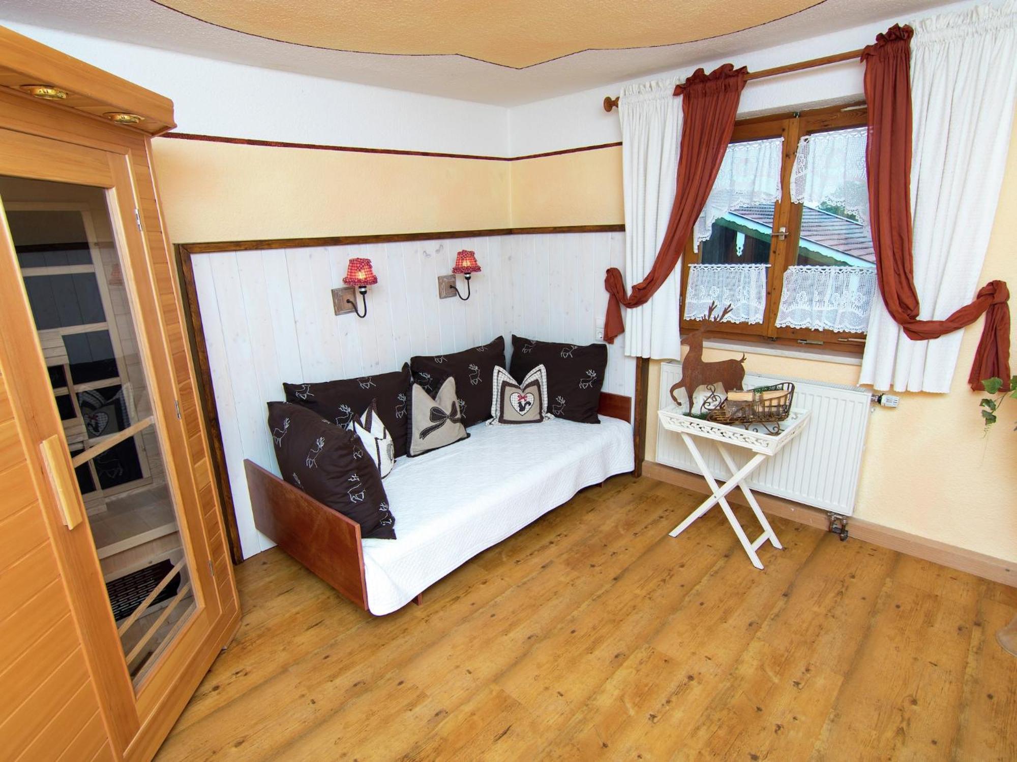 Alluring Holiday Home In Ubersee With Whirlpool Bagian luar foto