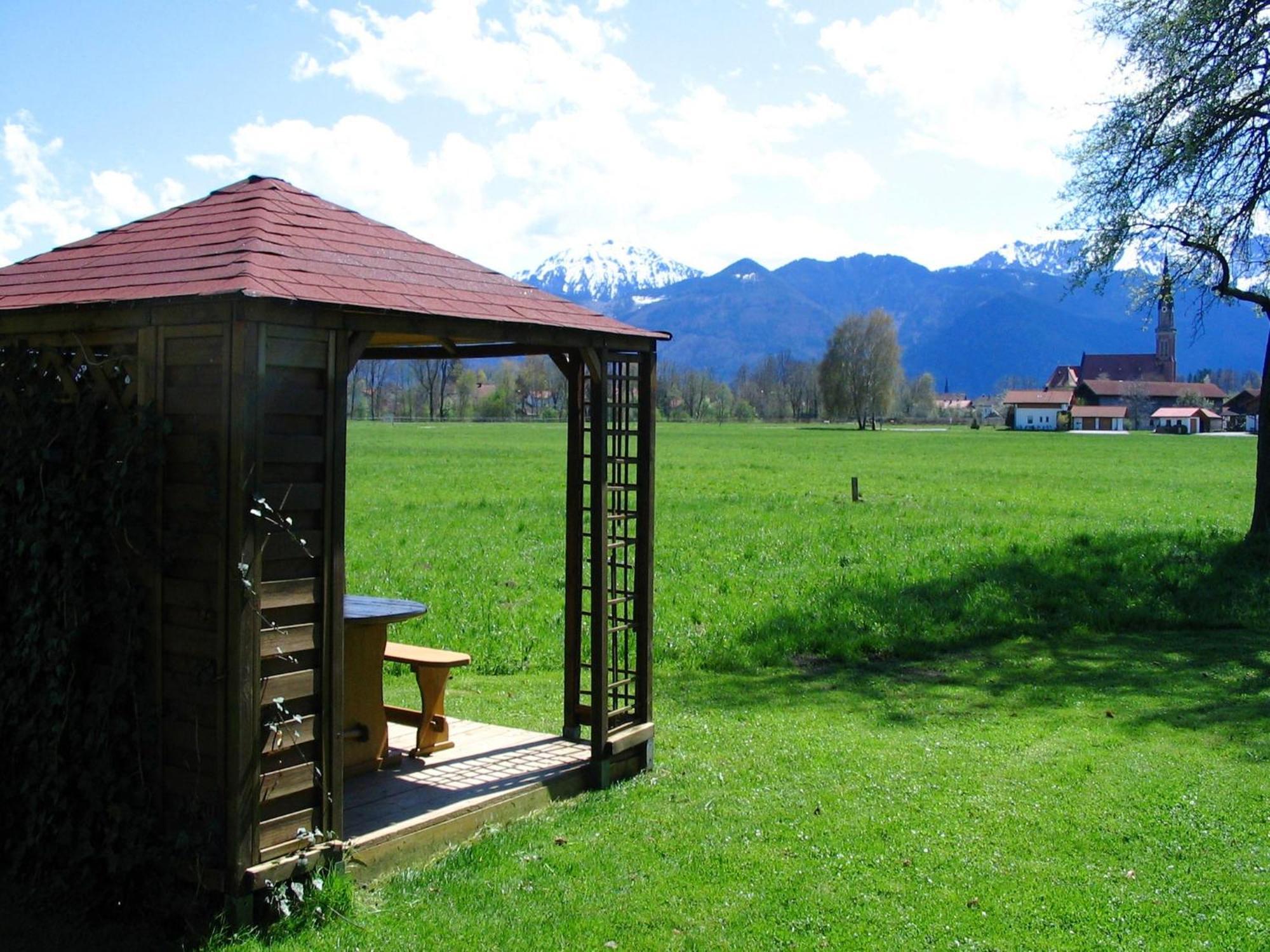 Alluring Holiday Home In Ubersee With Whirlpool Bagian luar foto
