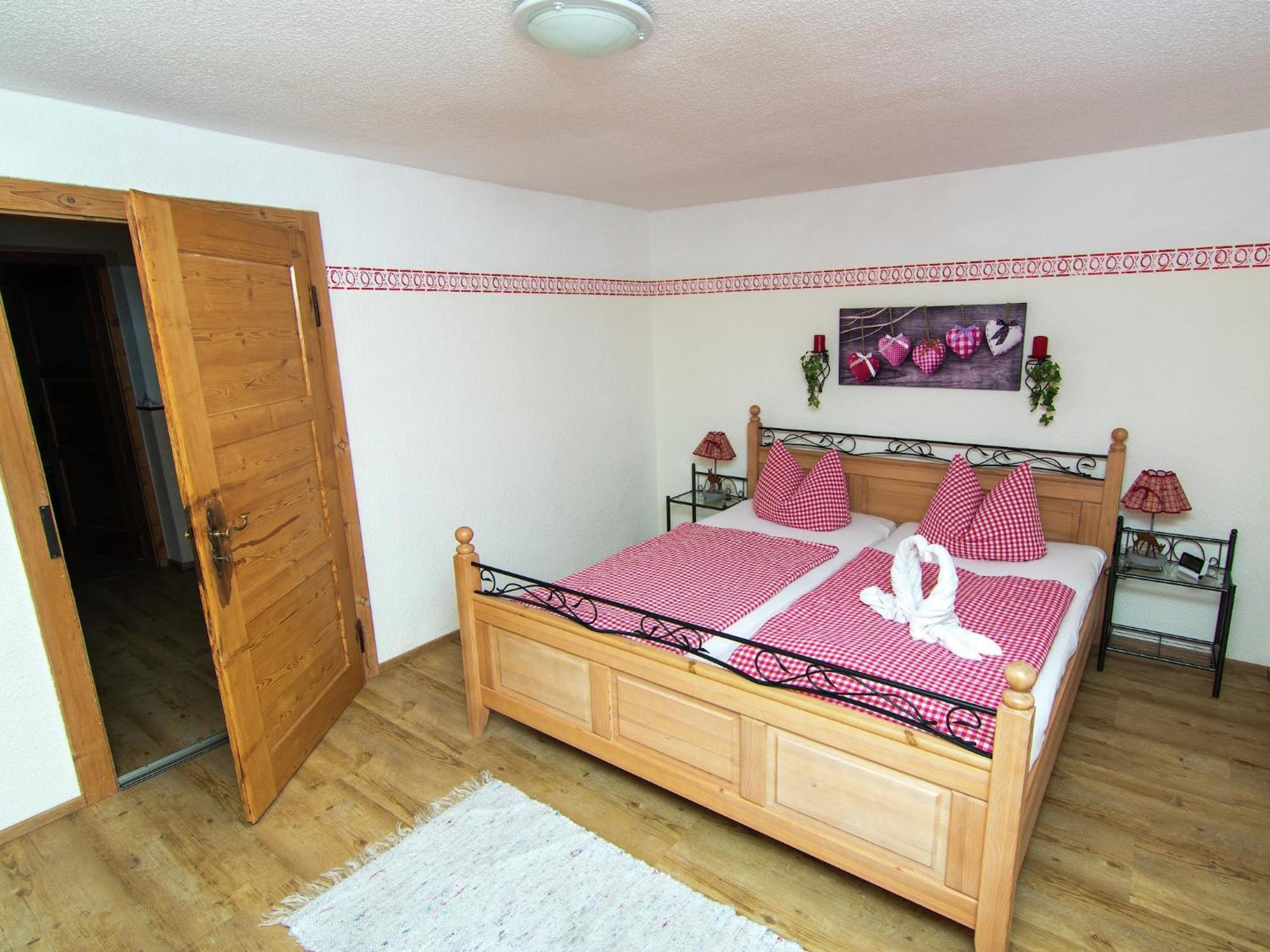 Alluring Holiday Home In Ubersee With Whirlpool Bagian luar foto