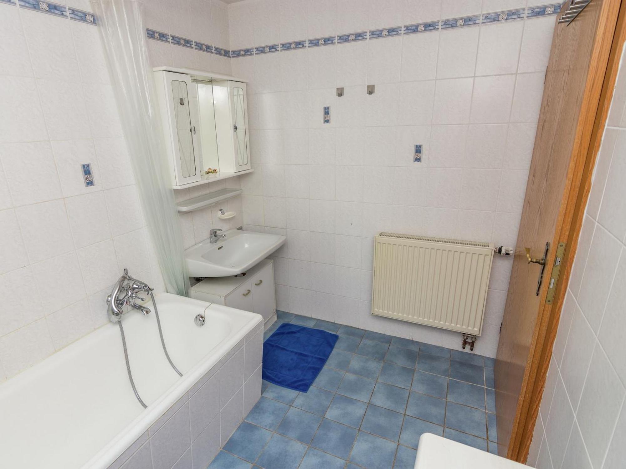 Alluring Holiday Home In Ubersee With Whirlpool Bagian luar foto